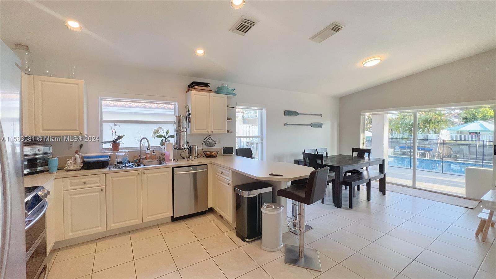 SILVER LAKES NORTH - Residential Lease