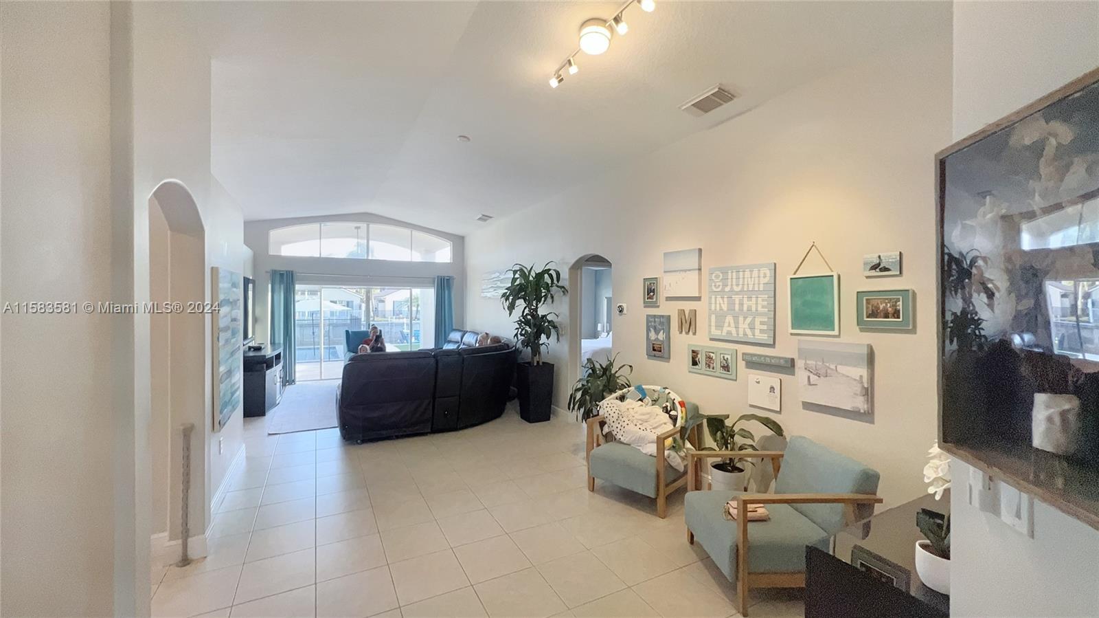 SILVER LAKES NORTH - Residential Lease