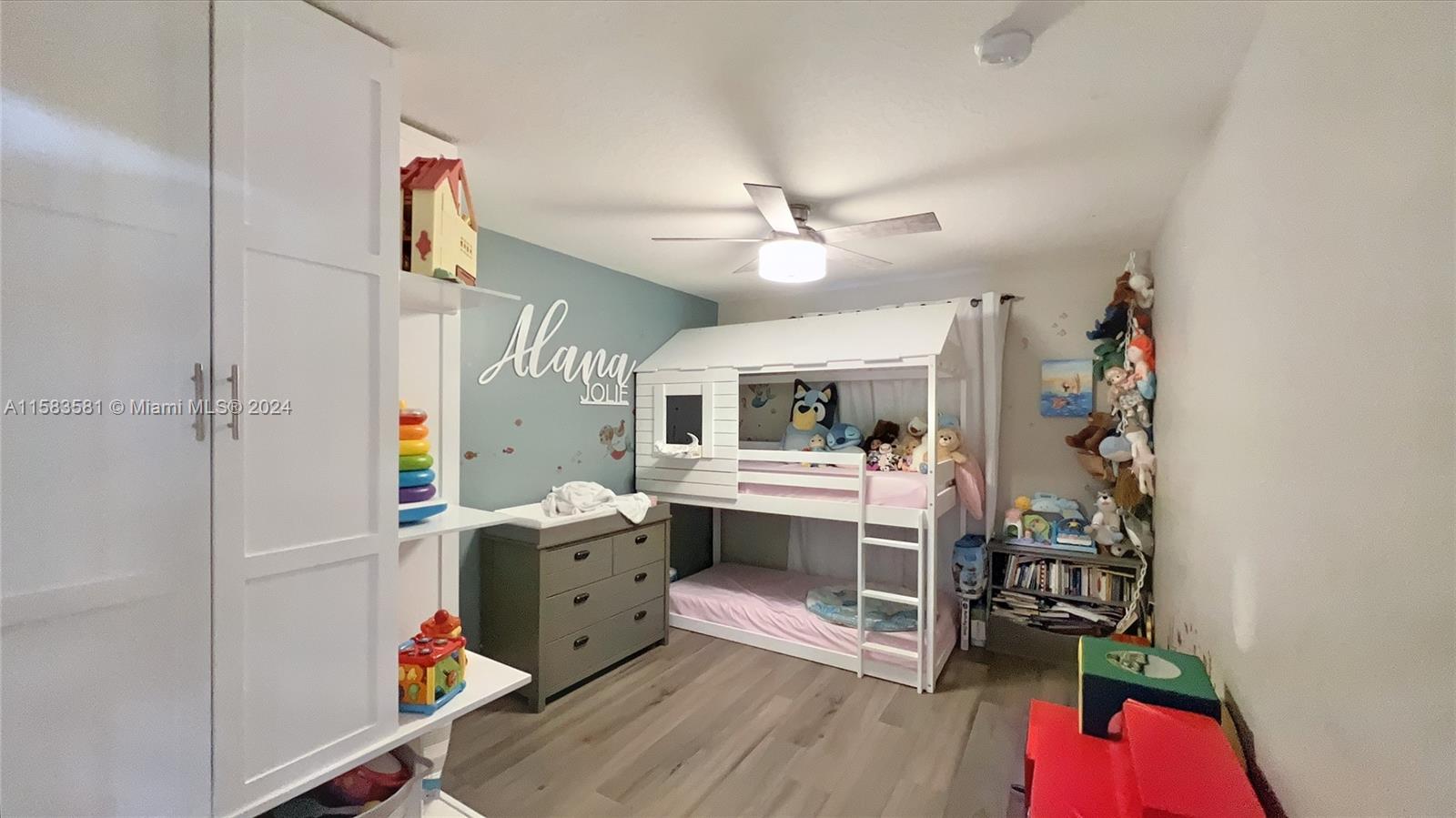 SILVER LAKES NORTH - Residential Lease