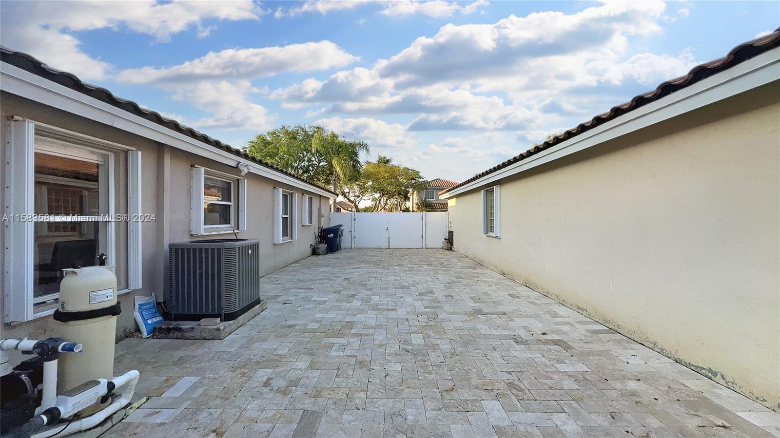 SILVER LAKES NORTH - Residential Lease
