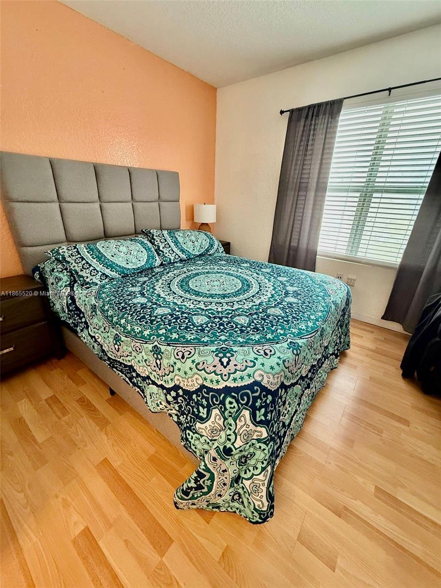 WELWORTH CONDO - Residential