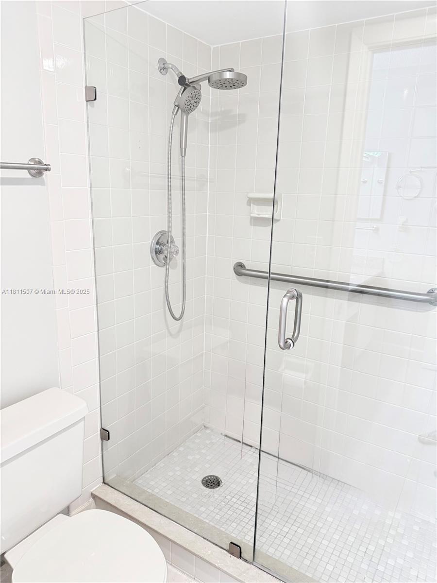 SHERIDAN BY THE BEACH CON - Residential