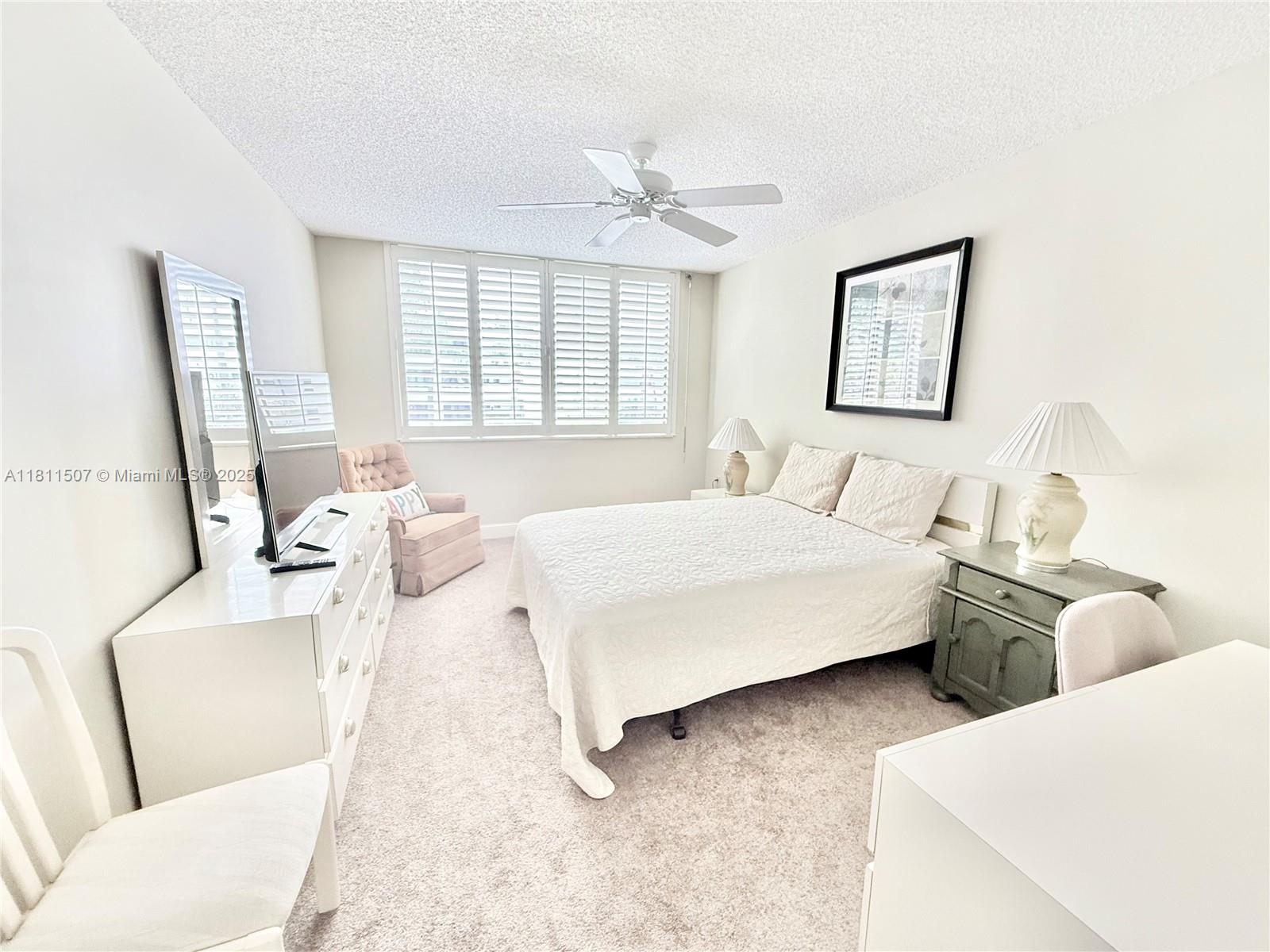 SHERIDAN BY THE BEACH CON - Residential