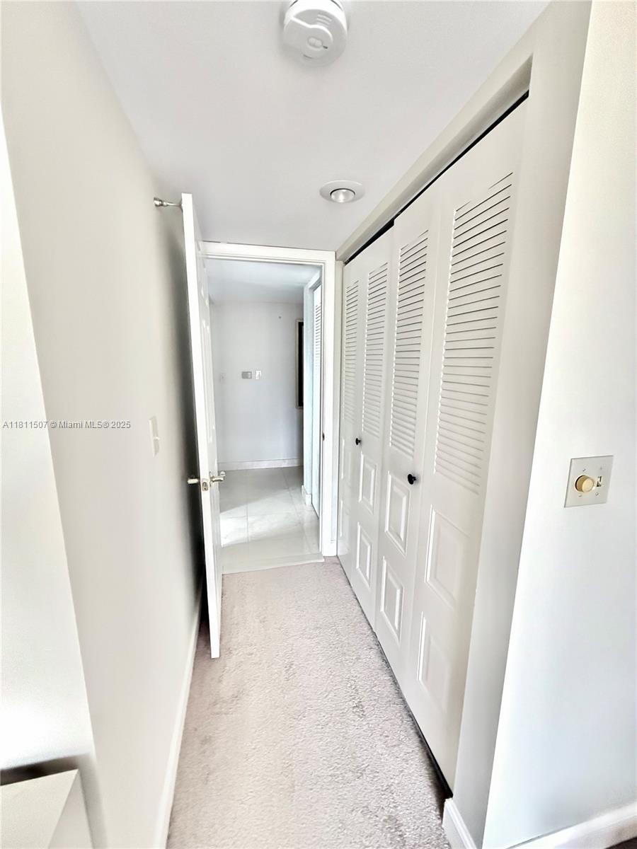 SHERIDAN BY THE BEACH CON - Residential