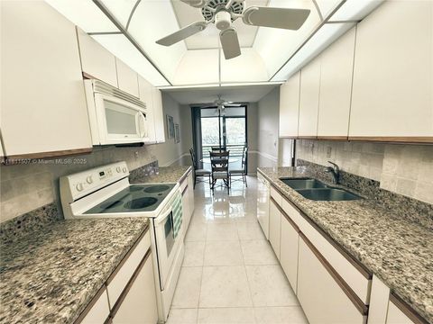 1470 Sheridan St 18C Hollywood FL 33020