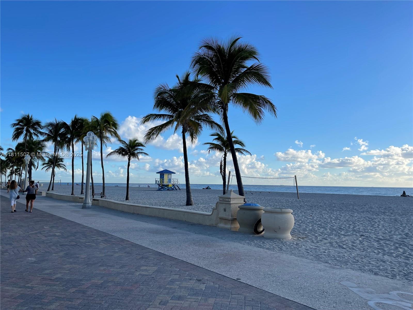 SHERIDAN BY THE BEACH CON - Residential