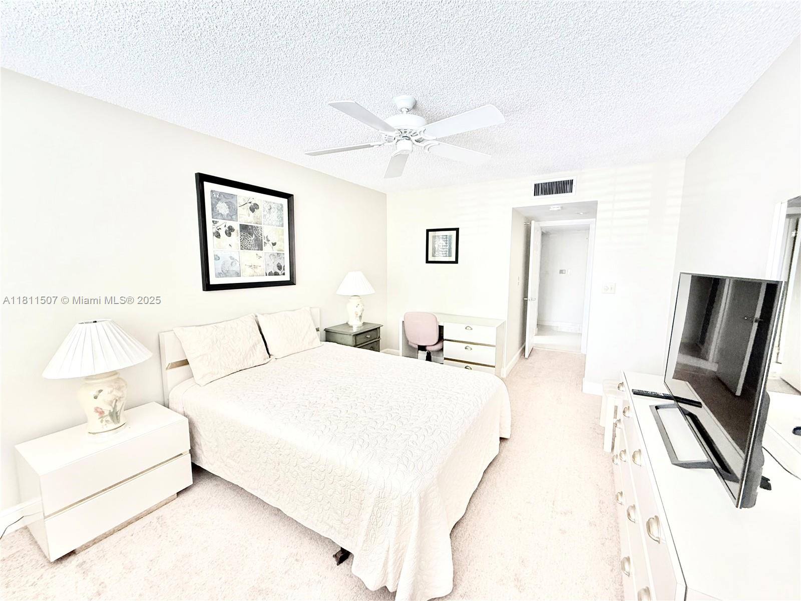 SHERIDAN BY THE BEACH CON - Residential