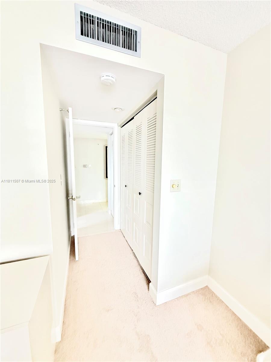 SHERIDAN BY THE BEACH CON - Residential