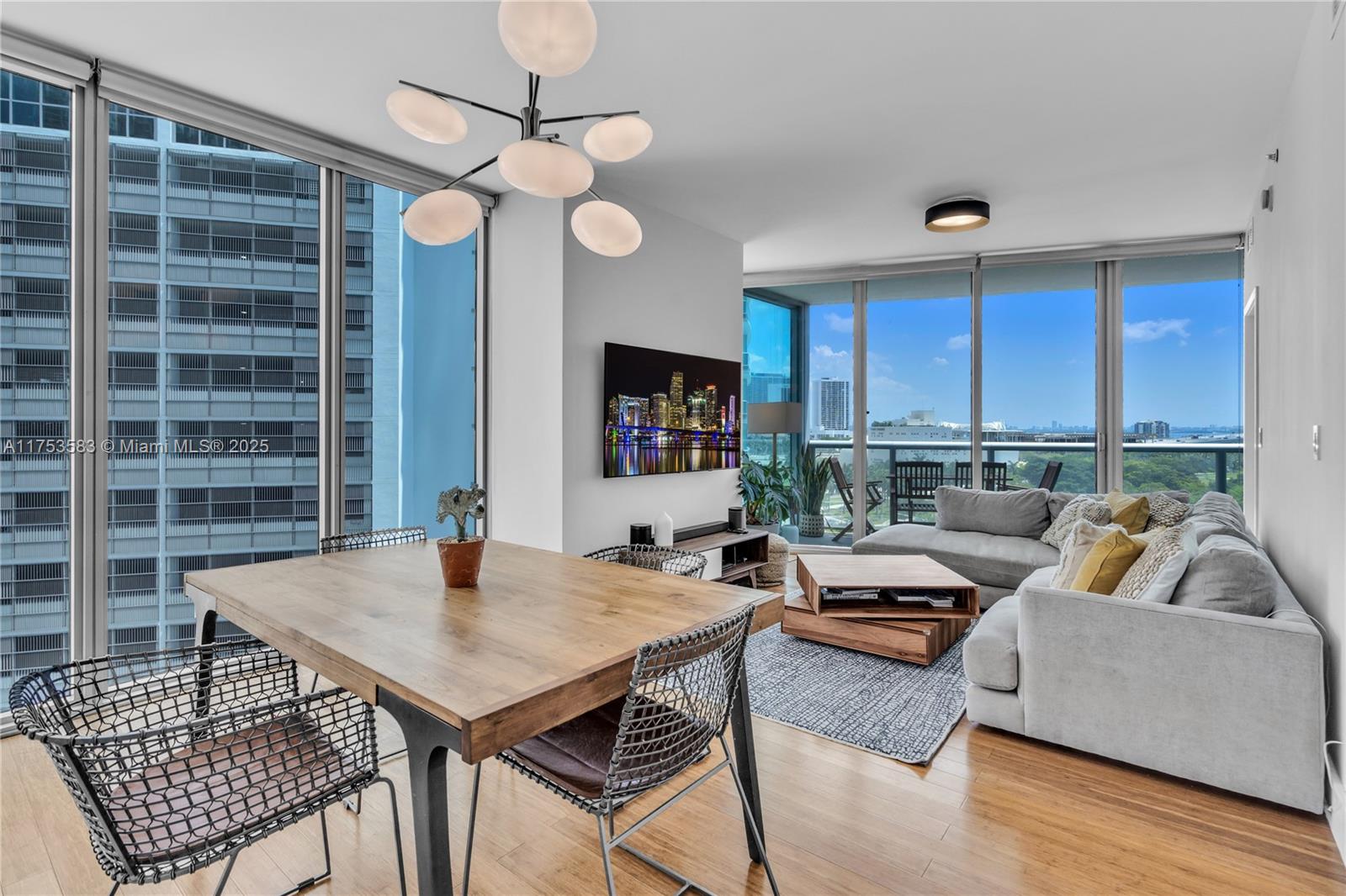 888 Biscayne Blvd 812, Miami, Broward County, Florida - 2 Bedrooms  
2 Bathrooms - 