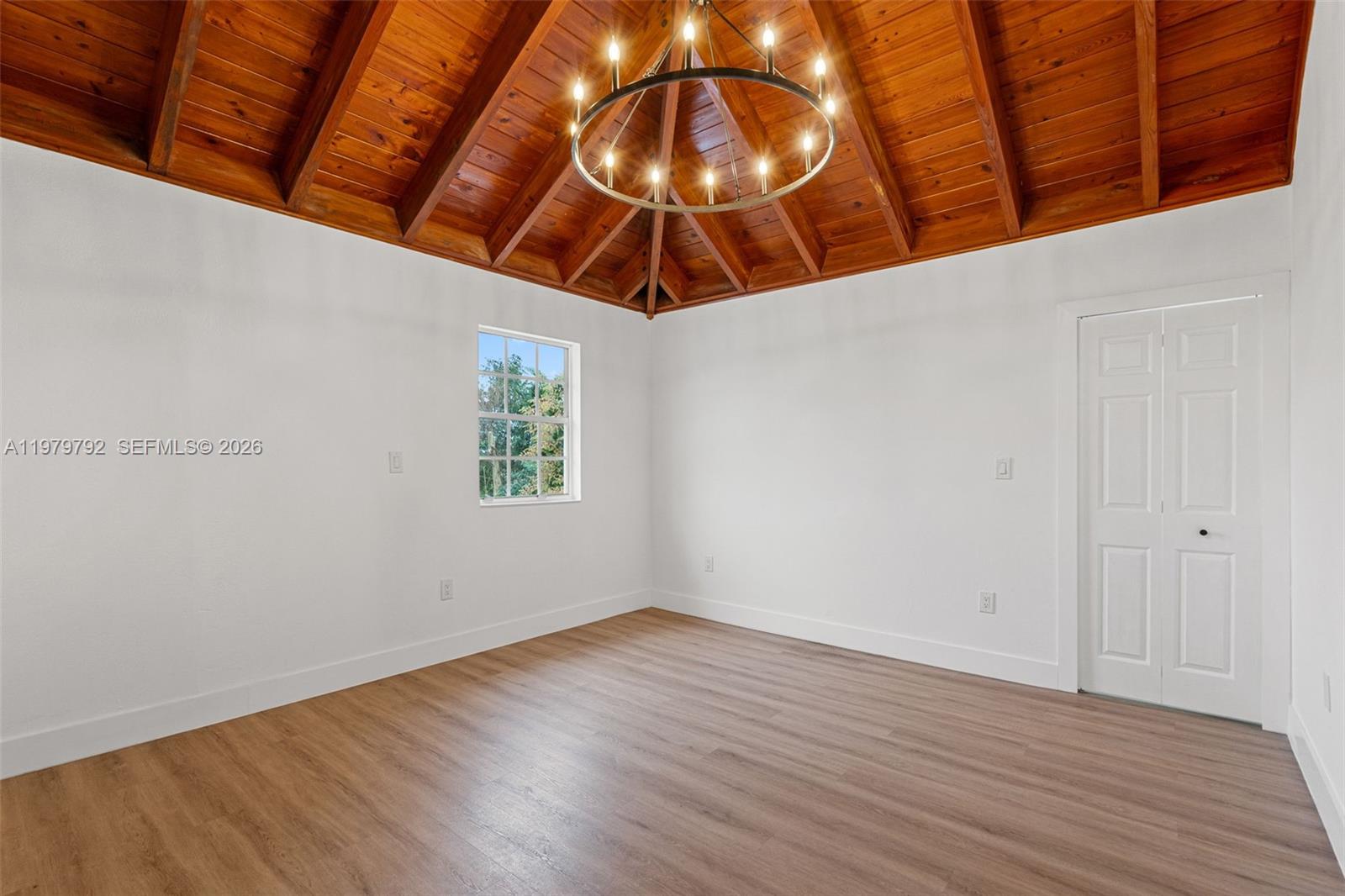 Acreage - Residential