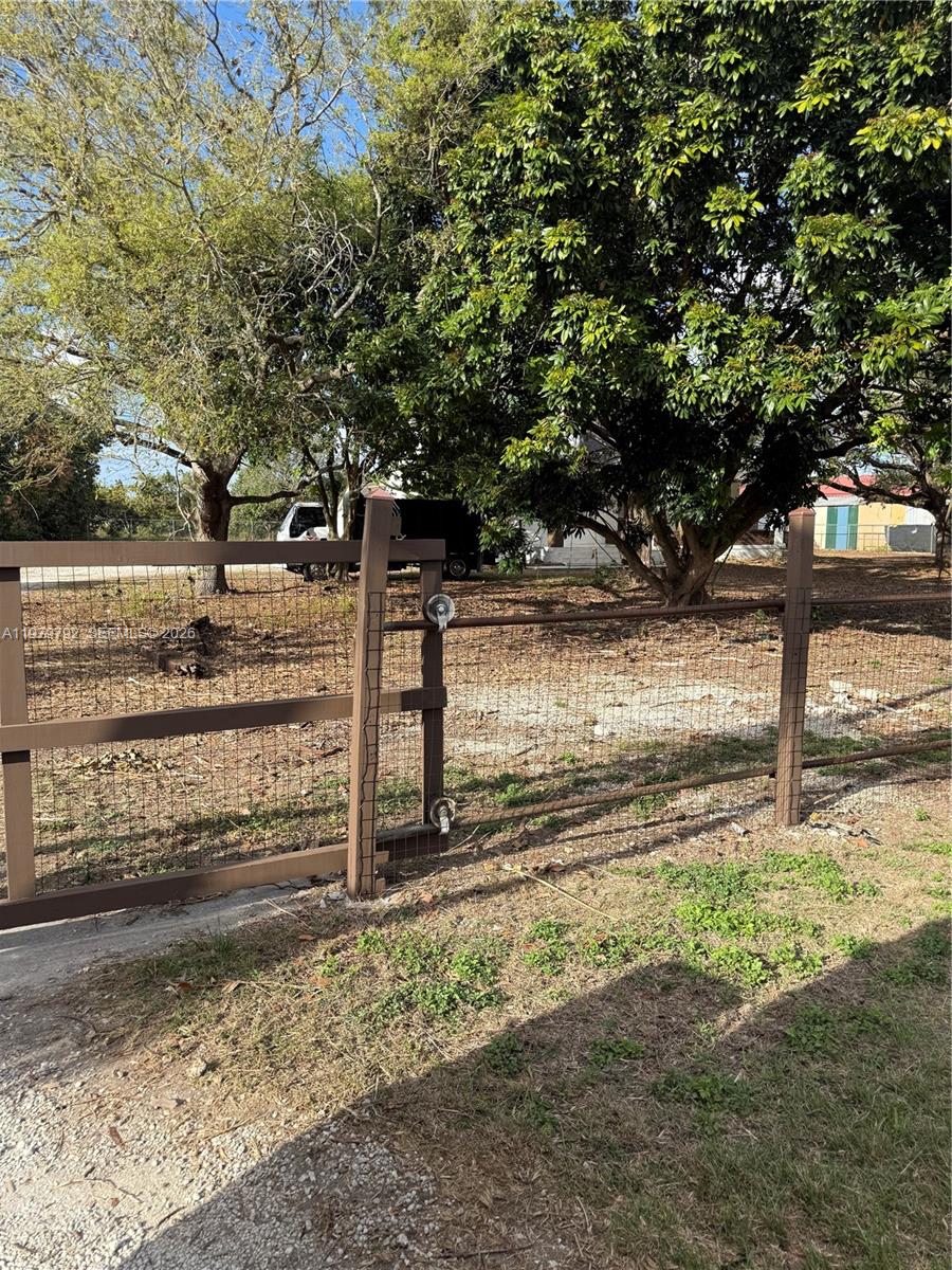 Acreage - Residential