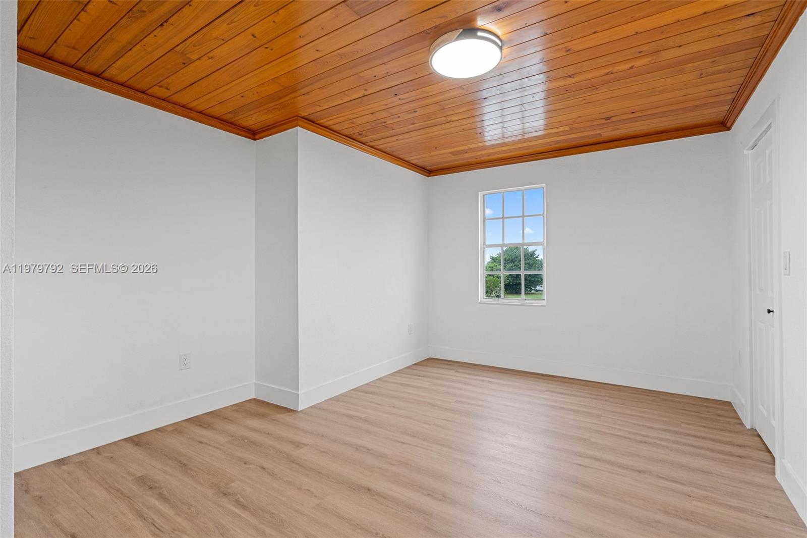 Acreage - Residential