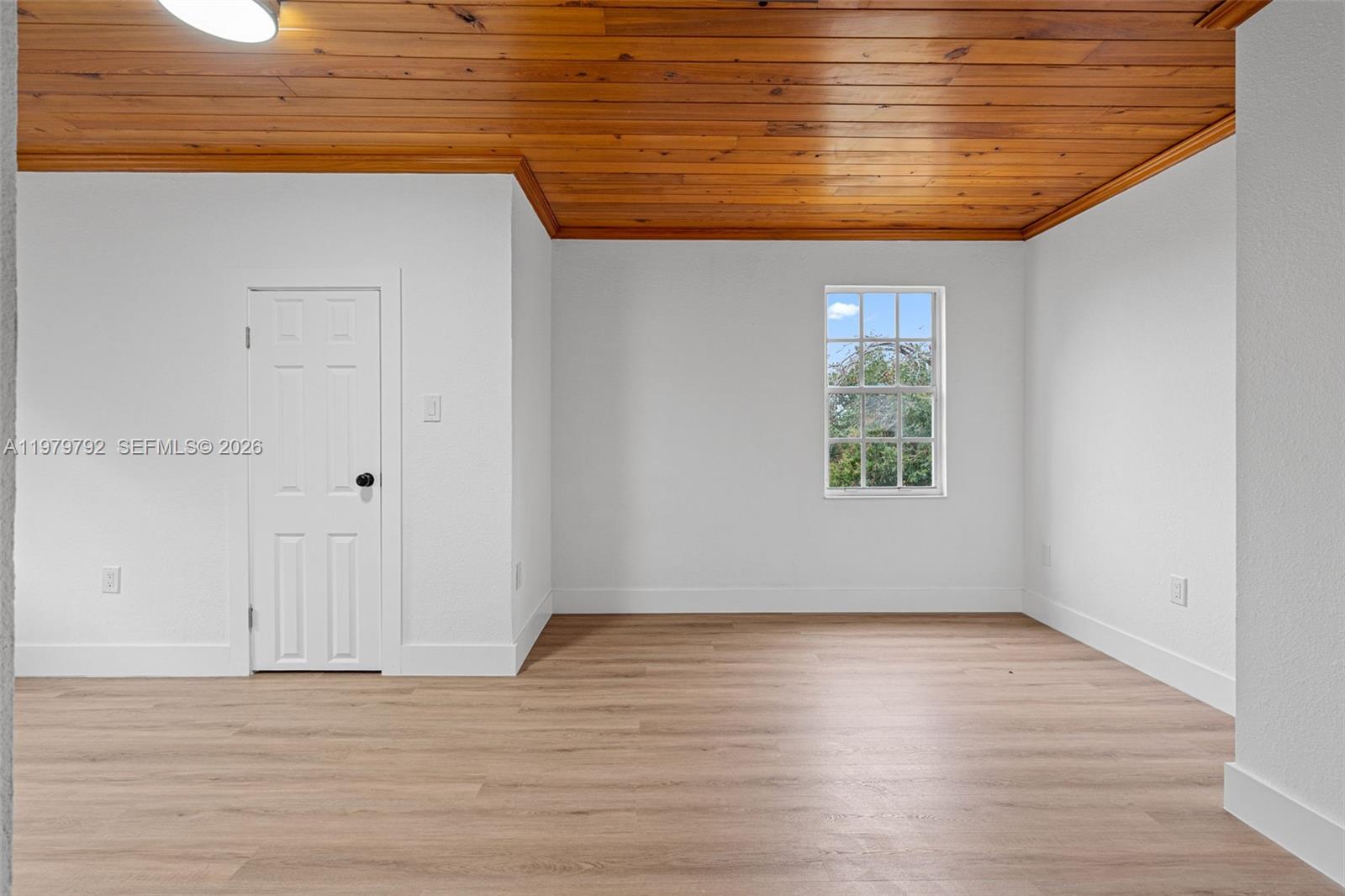 Acreage - Residential