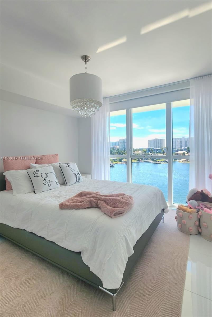 400 Sunny Isles Blvd 515