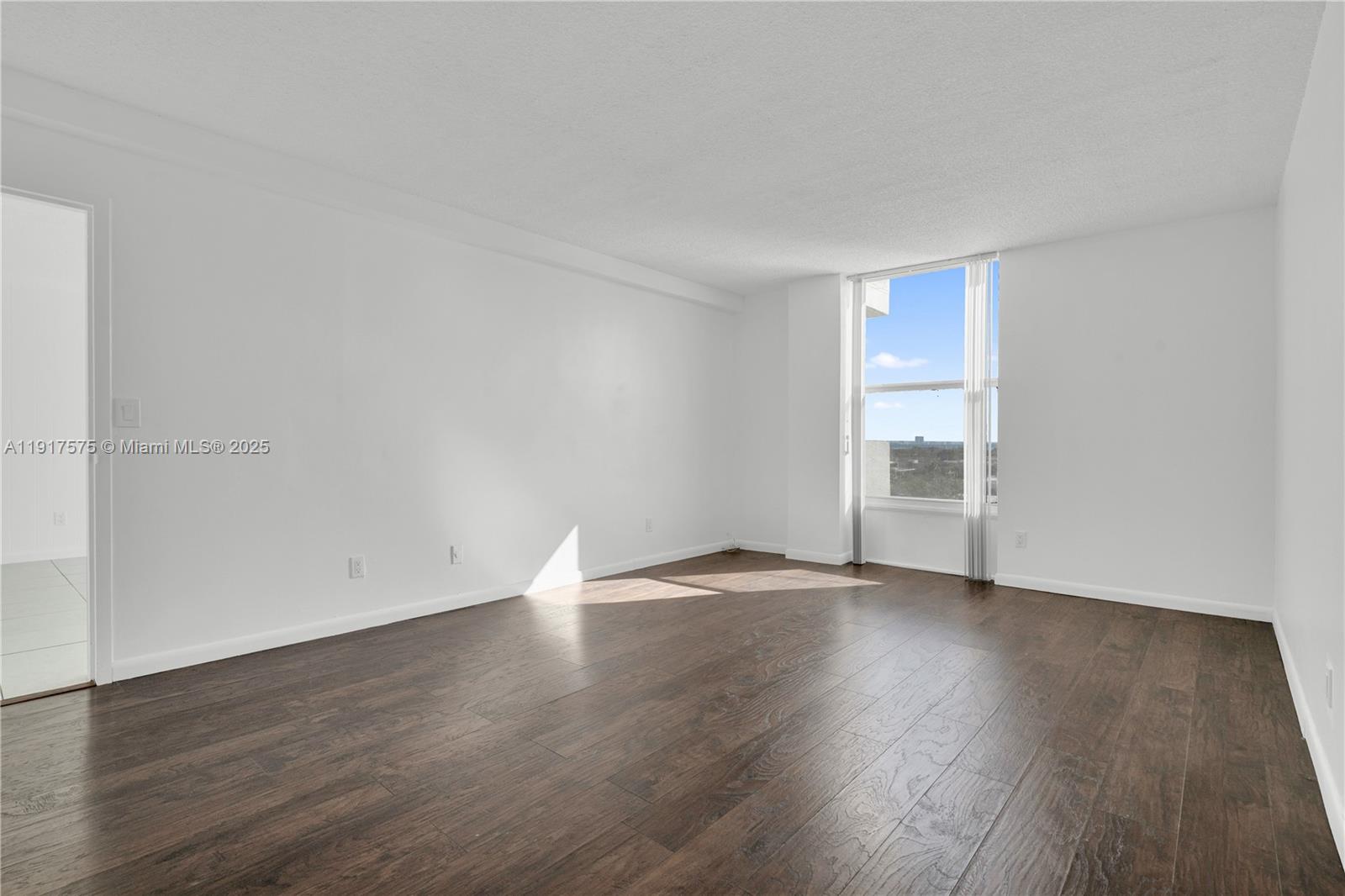 KEYSTONE TOWERS CONDO - Residential