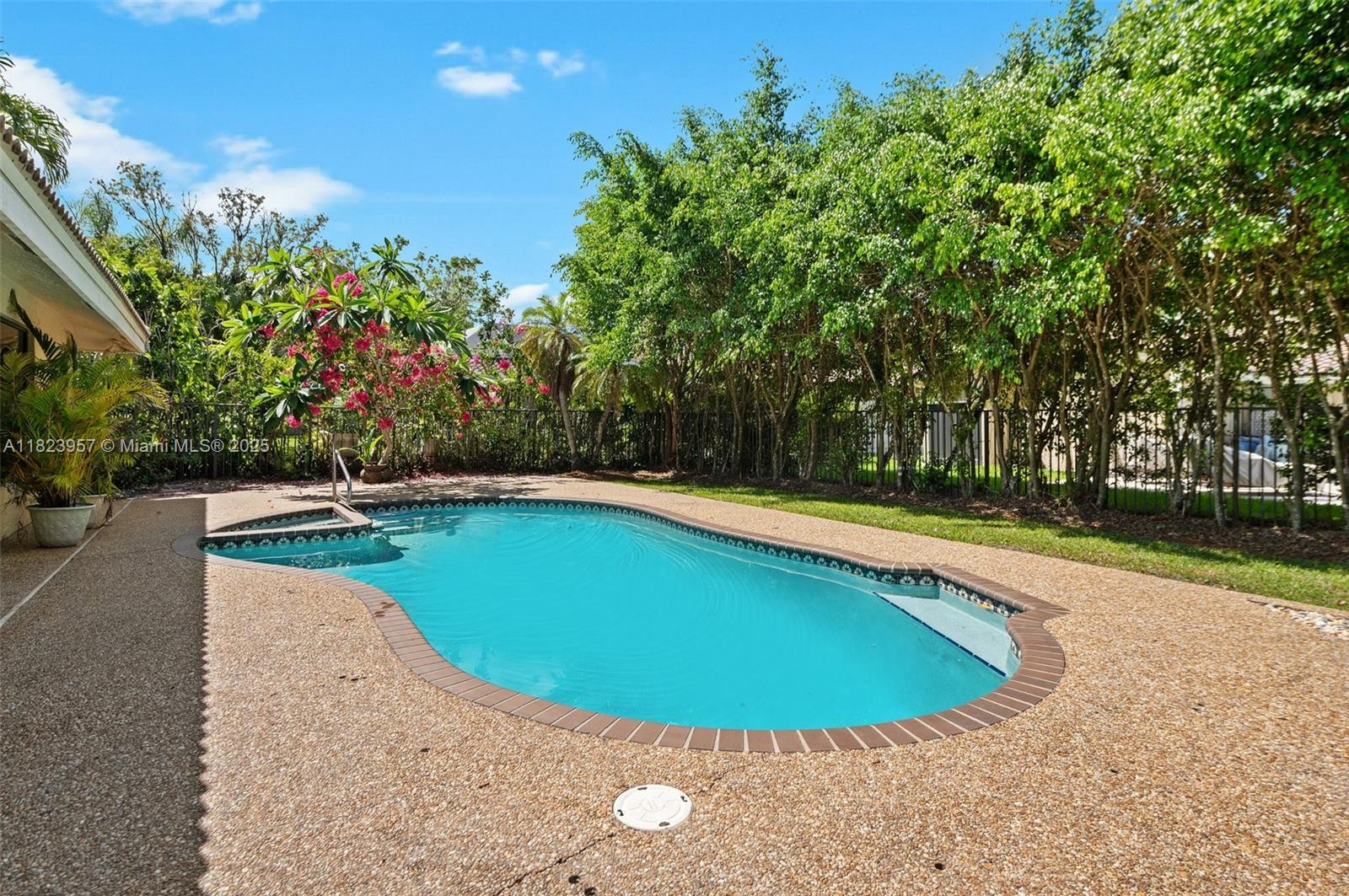 Oaks 1 - Residential