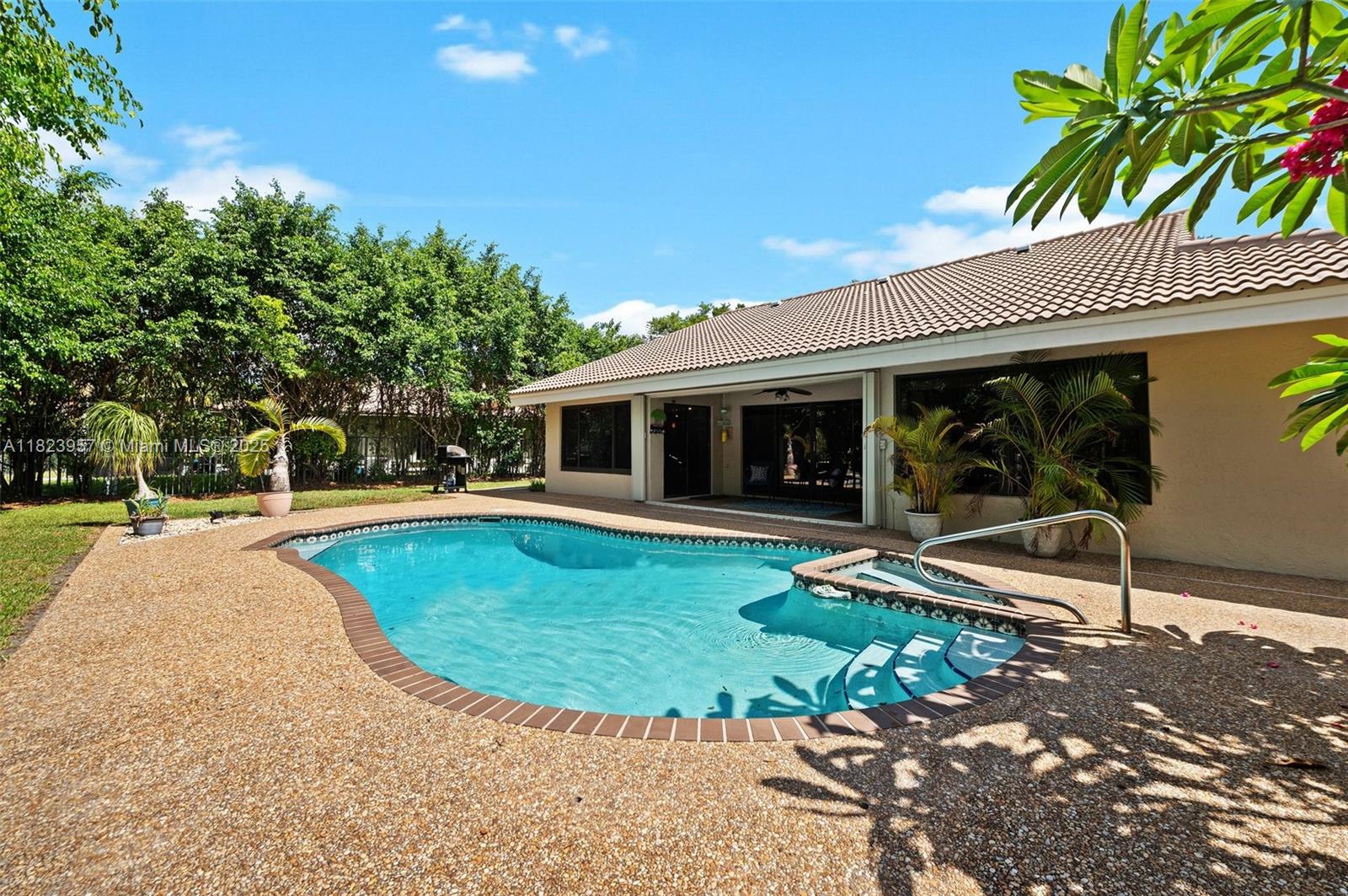 Oaks 1 - Residential