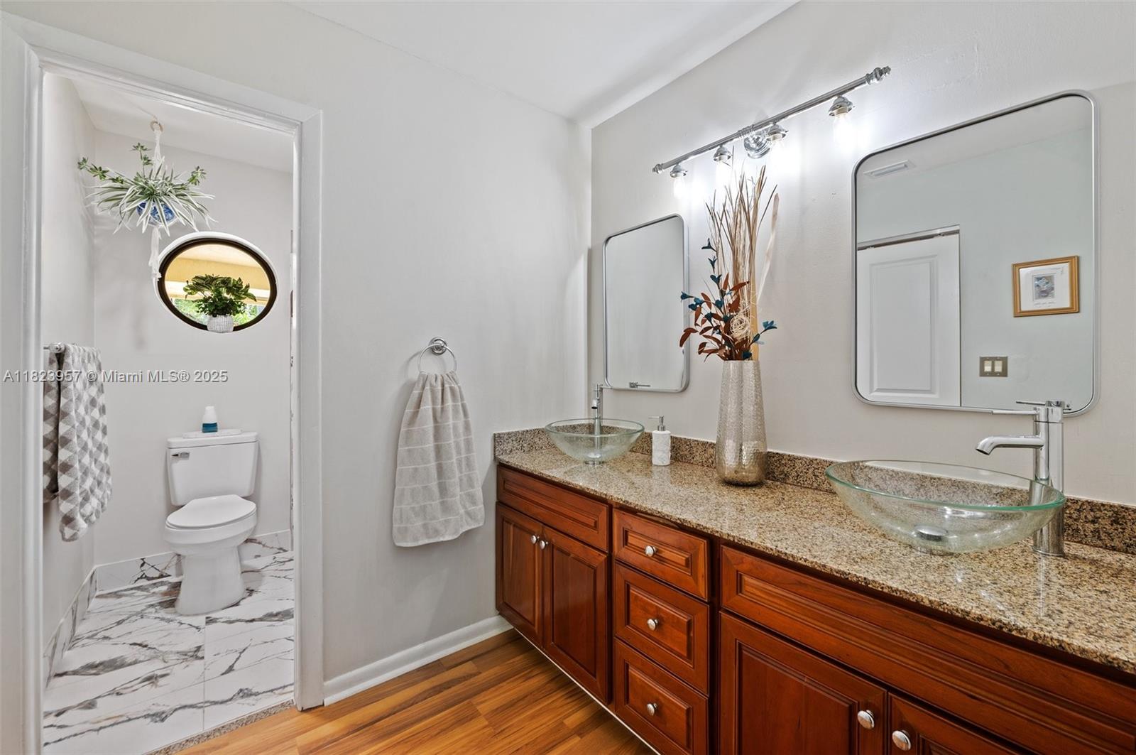 Oaks 1 - Residential