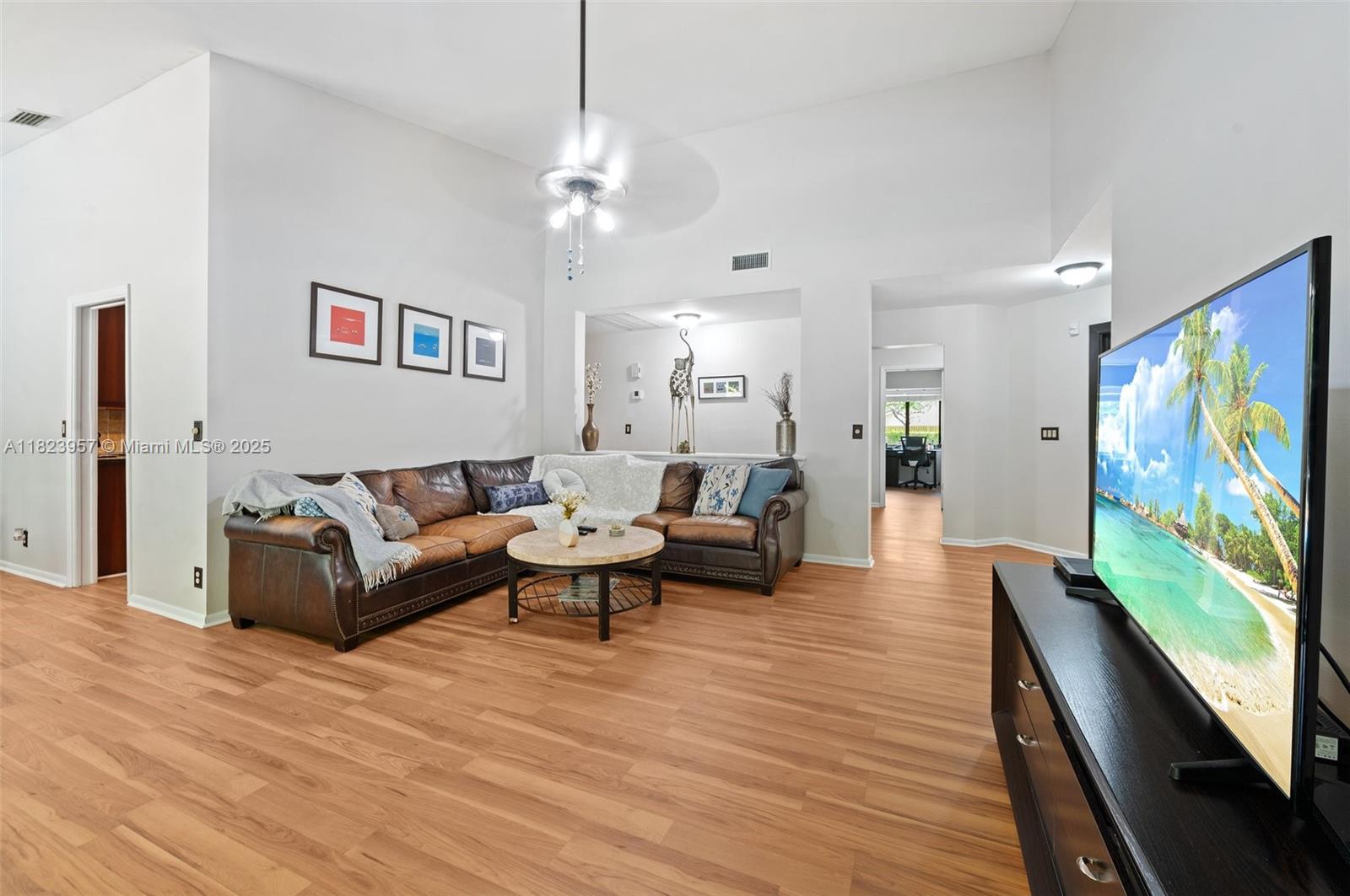 2000 Lakeshore Dr