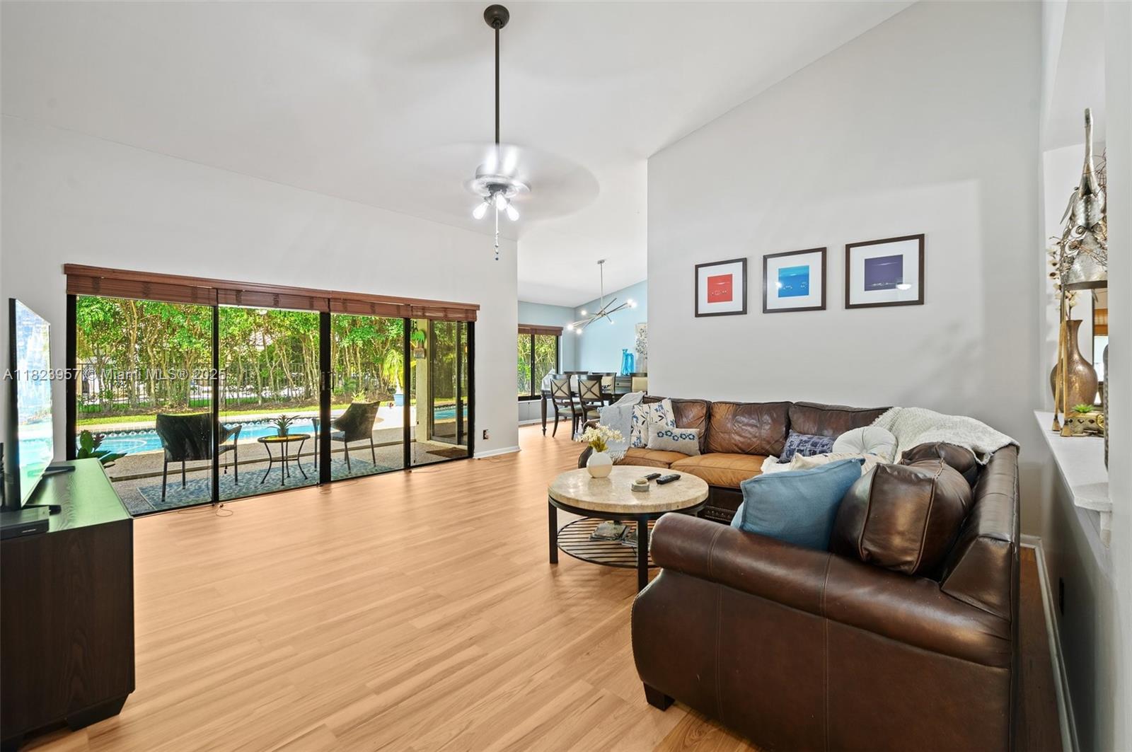 2000 Lakeshore Dr