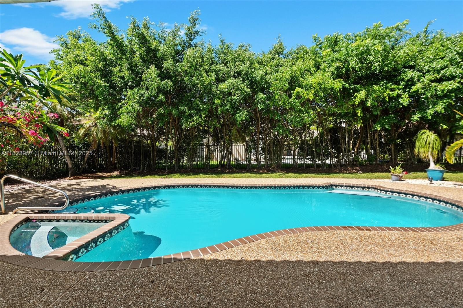 Oaks 1 - Residential