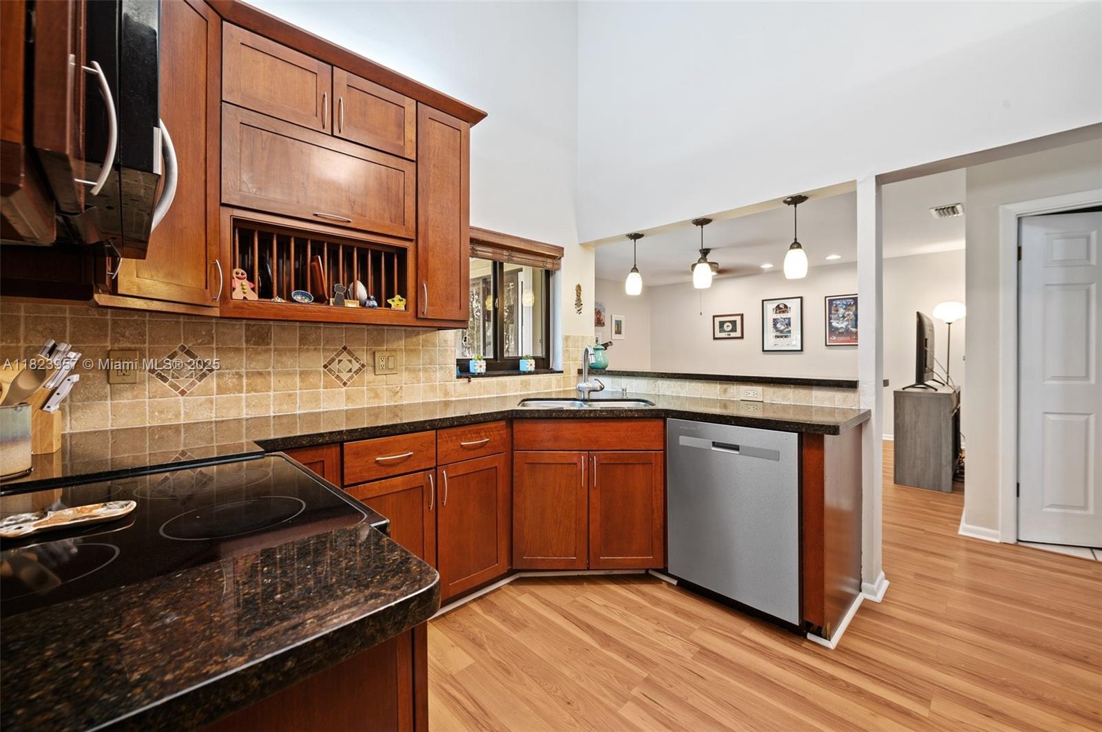 Oaks 1 - Residential