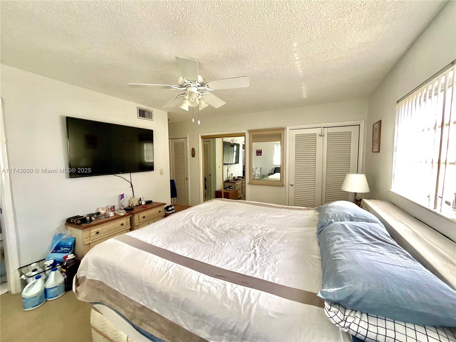 MEADOWBROOK TOWERS CONDO - Residential