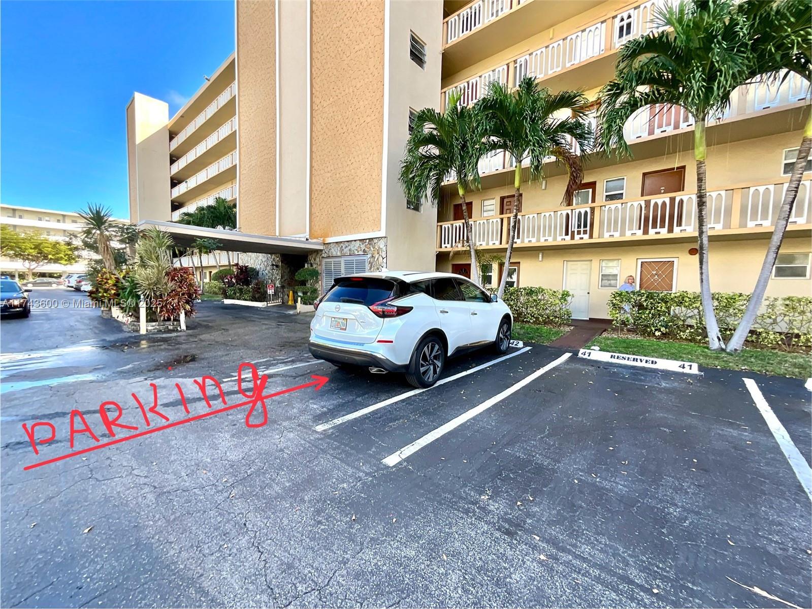 MEADOWBROOK TOWERS CONDO - Residential