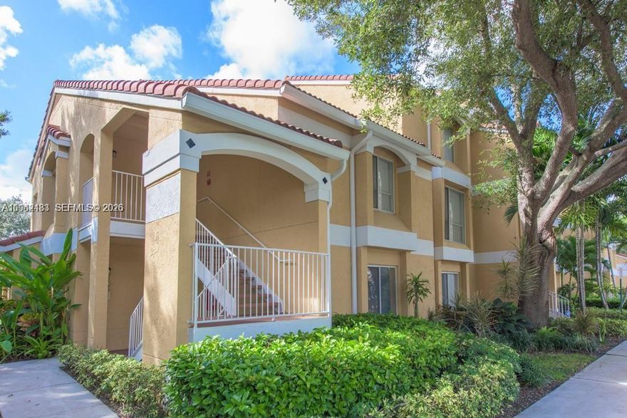 2 bed & 2 bath corner condo on second story with screened in balcony.