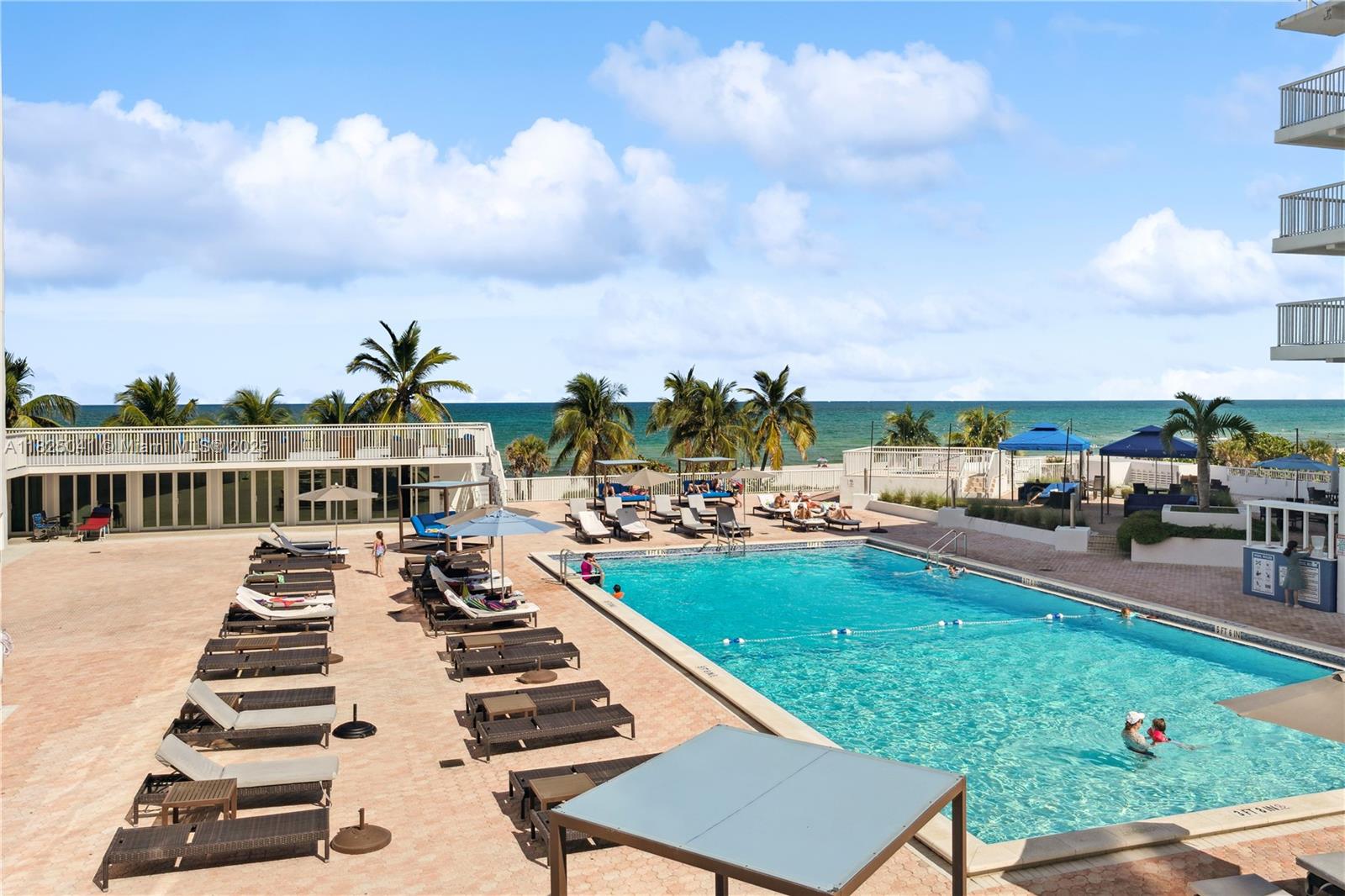 5401 Collins Ave 1014, Miami Beach, FL, 33140/$435,000 3 5401 Collins Ave 1014
