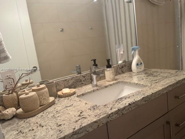 THE CARRIAGE HOUSE CONDO - Residential