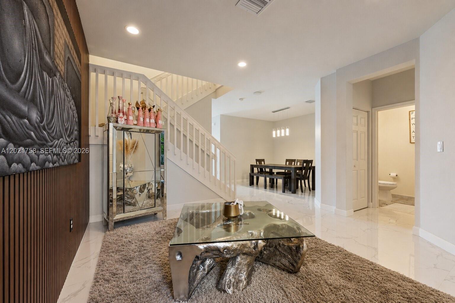 AQUABELLA SECTION ONE - Residential