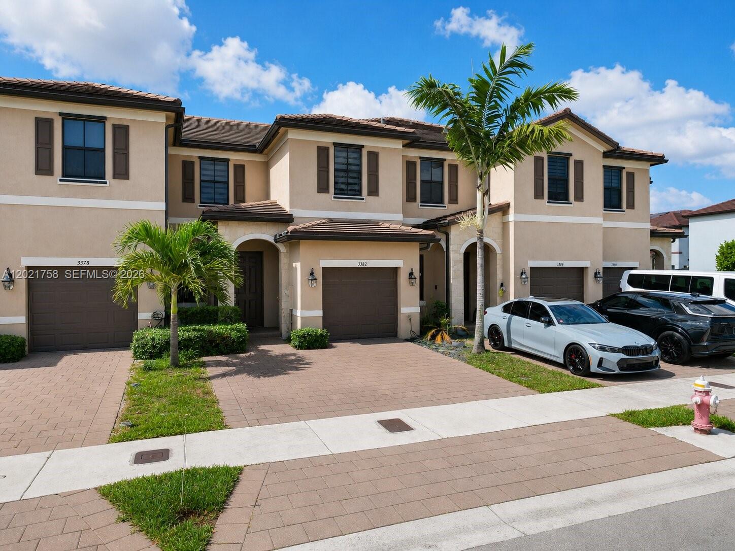 AQUABELLA SECTION ONE - Residential