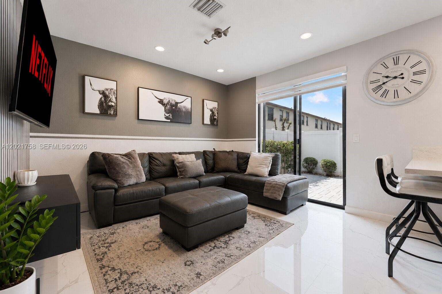 AQUABELLA SECTION ONE - Residential