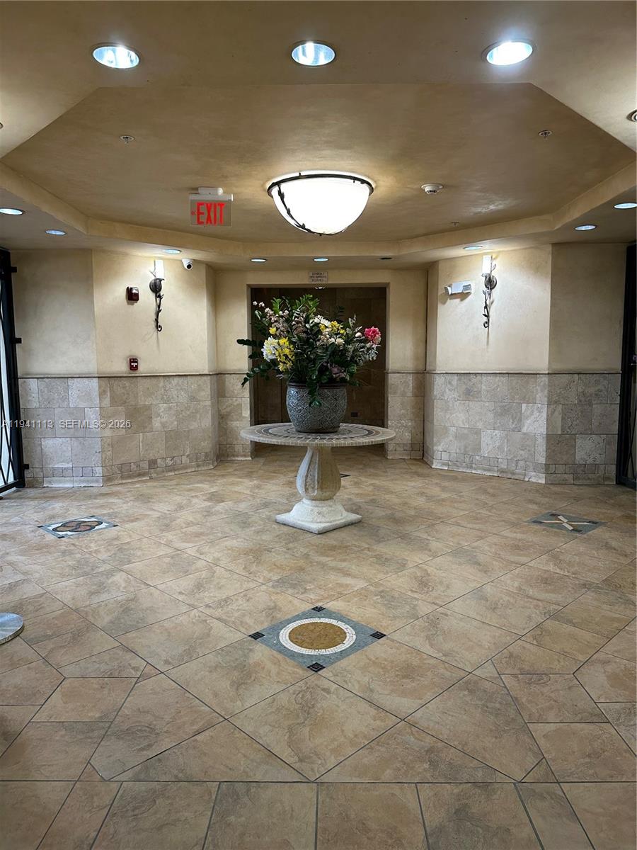 VILLA CASTILLE CONDO - Residential Lease