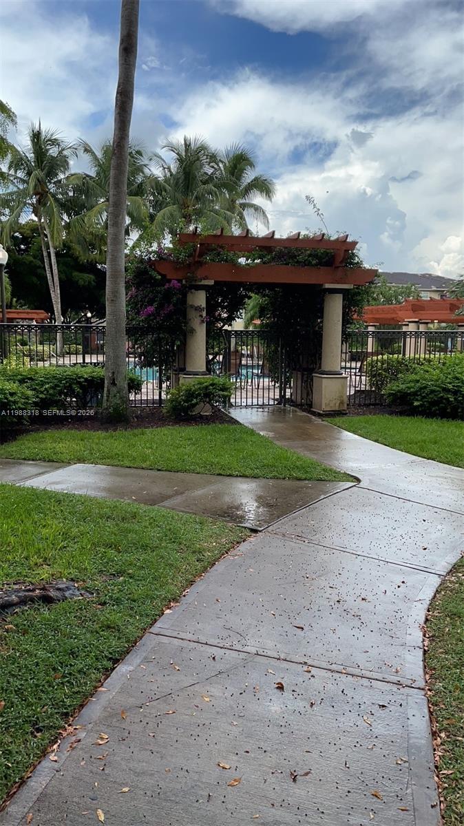 GRAND ISLES CONDO - Residential