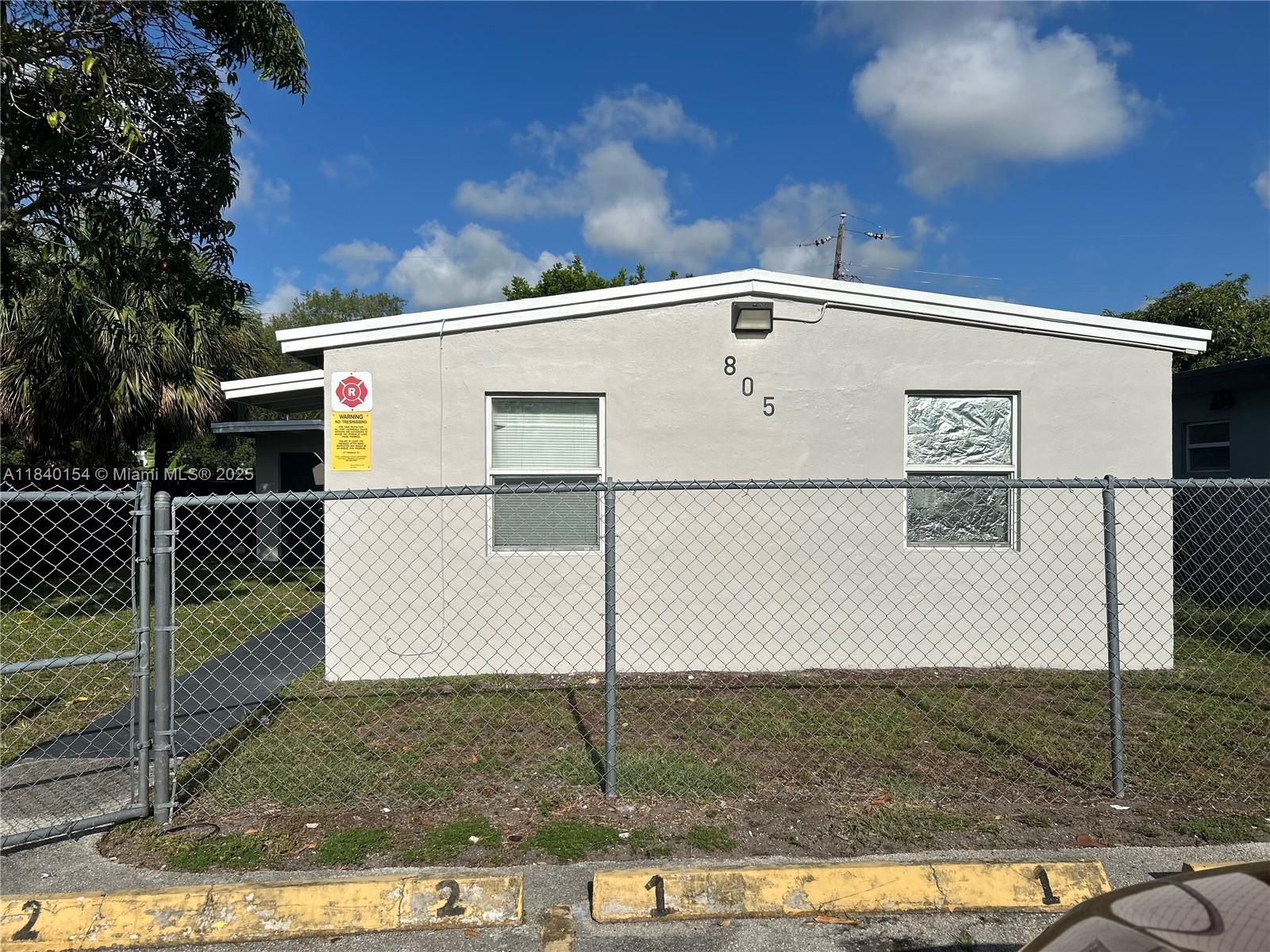 EXCEPTIONAL INVESTMENT OPPORTUNITY! Prime Ft. Lauderdale triplex featuring 3 spacious 1-bedroom/1-bathroom units in established Lincoln Park neighborhood. Recent upgrades include new roof, exterior paint, and parking improvements. Each unit offers efficient floor plans with natural light and open-concept living. Property generates $1,300+ monthly cash flow with $55,000+ profit potential. Solid rental history with month-to-month leases providing flexibility. Concrete block construction on 4,592 sq ft lot. Close to downtown amenities, beaches, and cultural attractions. Perfect for investors seeking immediate income or owner-occupants wanting rental income. All units include carports and utilities are separately metered.