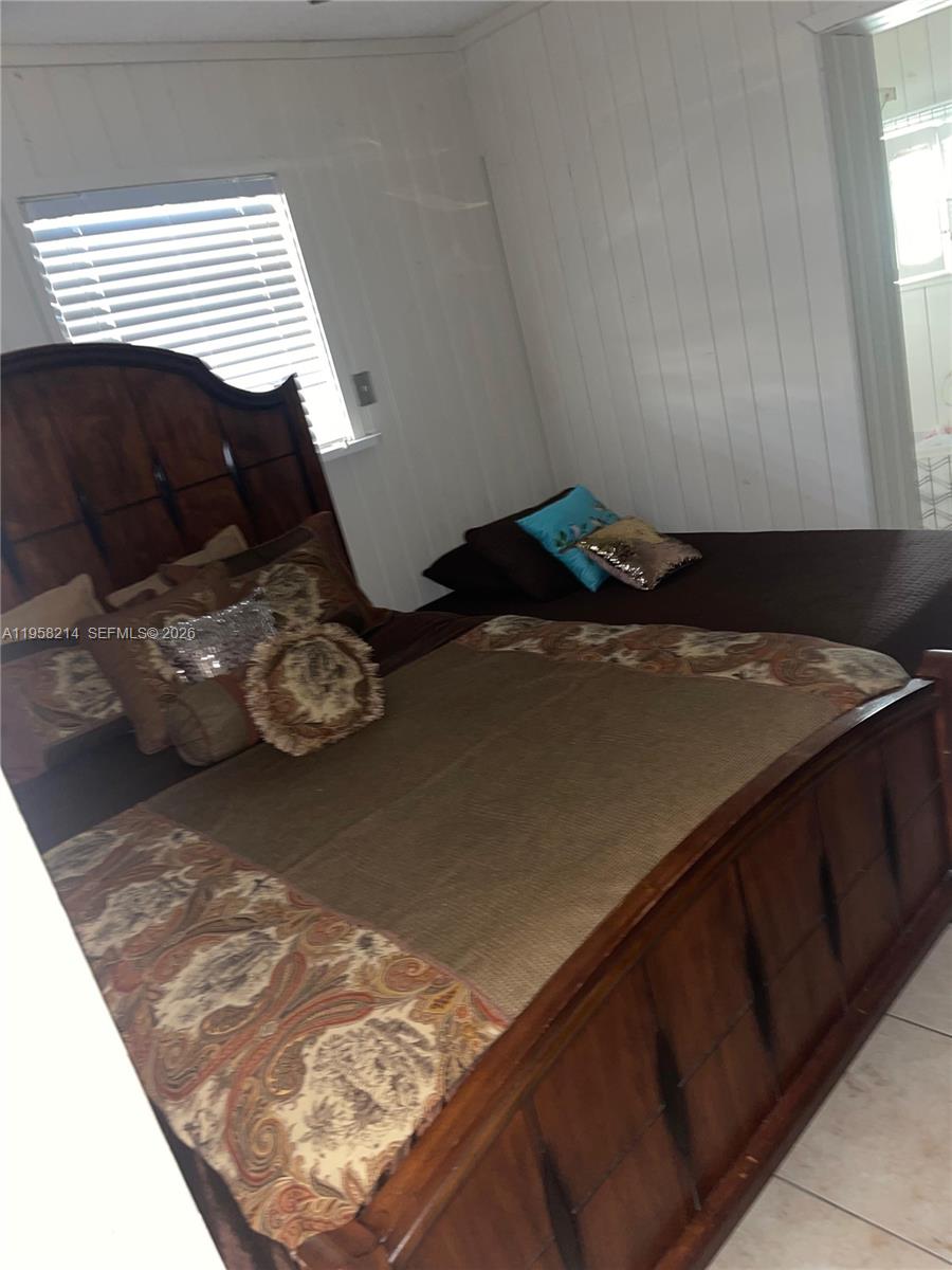 DRIFTWOOD PLAZA - Residential