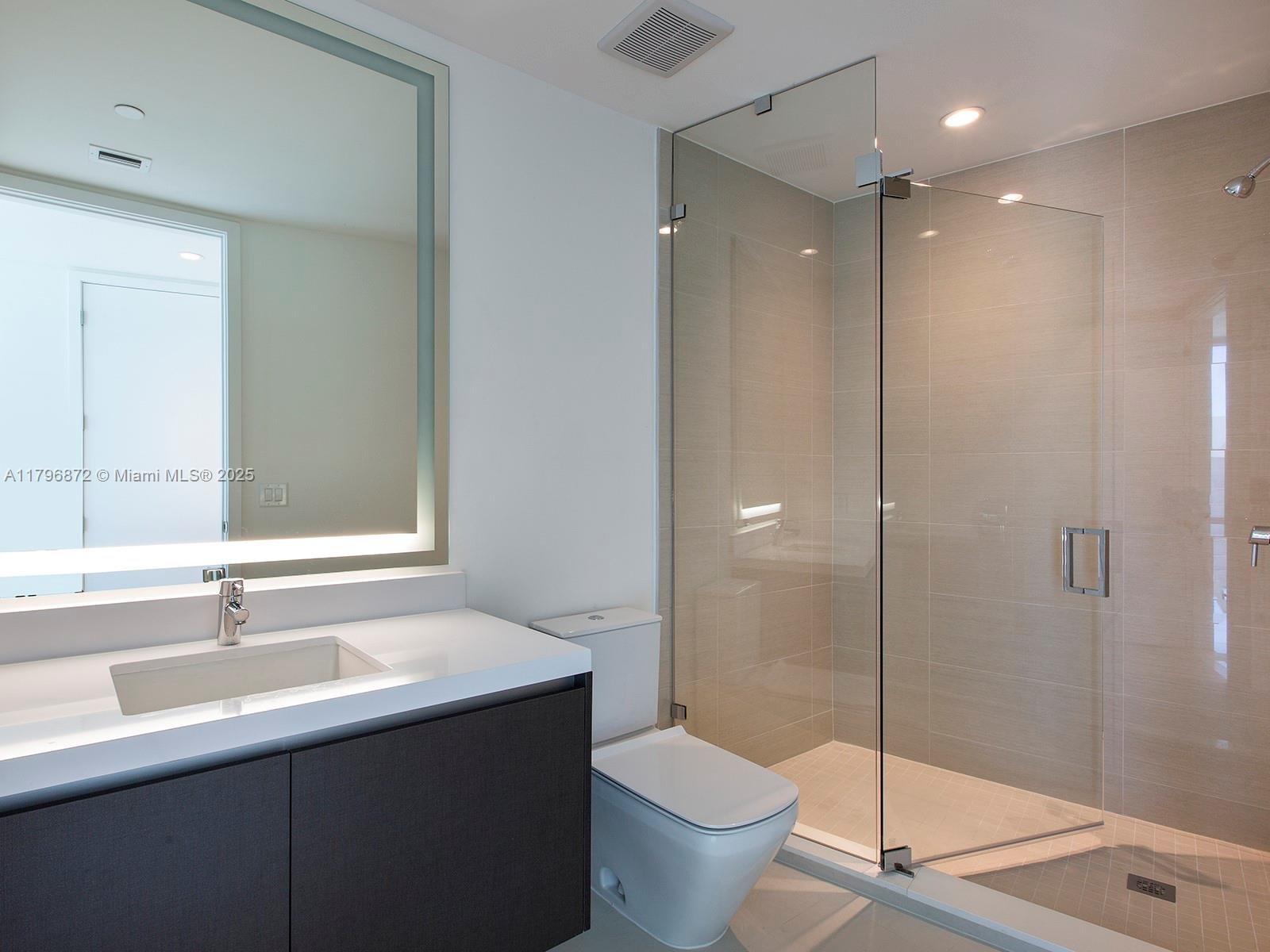 PARAMOUNT MIAMI WORLDCENT - Residential