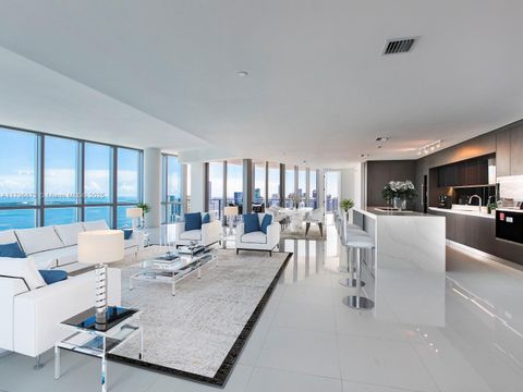 851 NE 1st Ave PH5011 Miami FL 33132