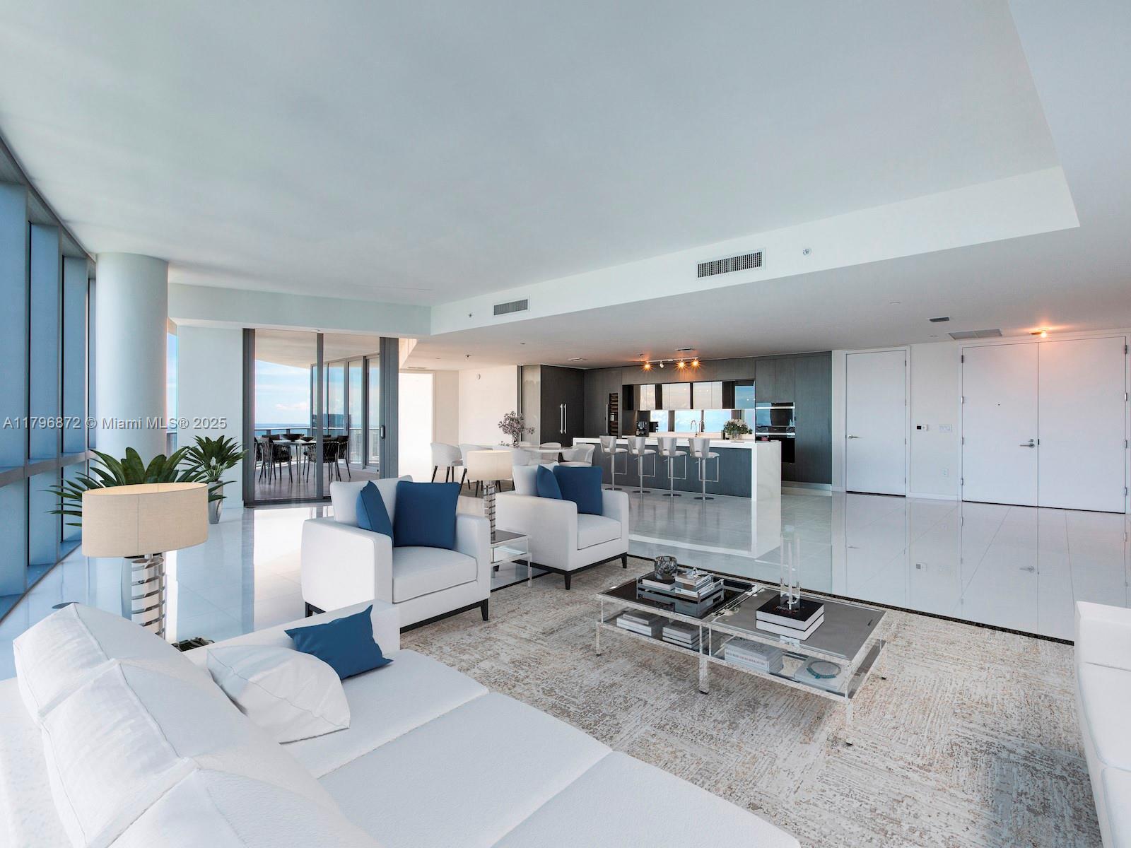 PARAMOUNT MIAMI WORLDCENT - Residential