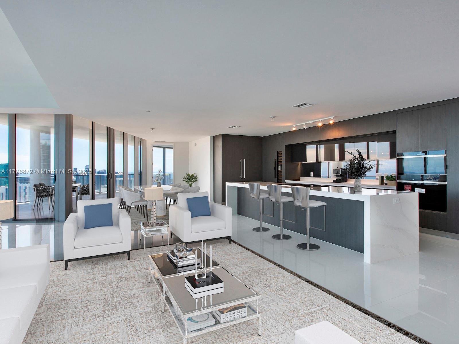 PARAMOUNT MIAMI WORLDCENT - Residential