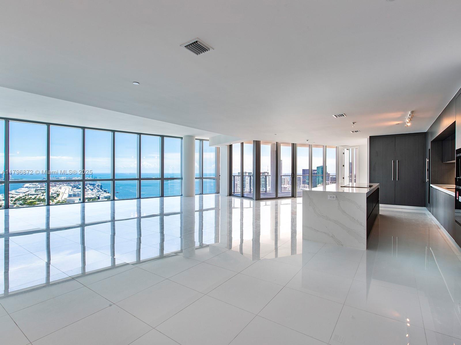 PARAMOUNT MIAMI WORLDCENT - Residential