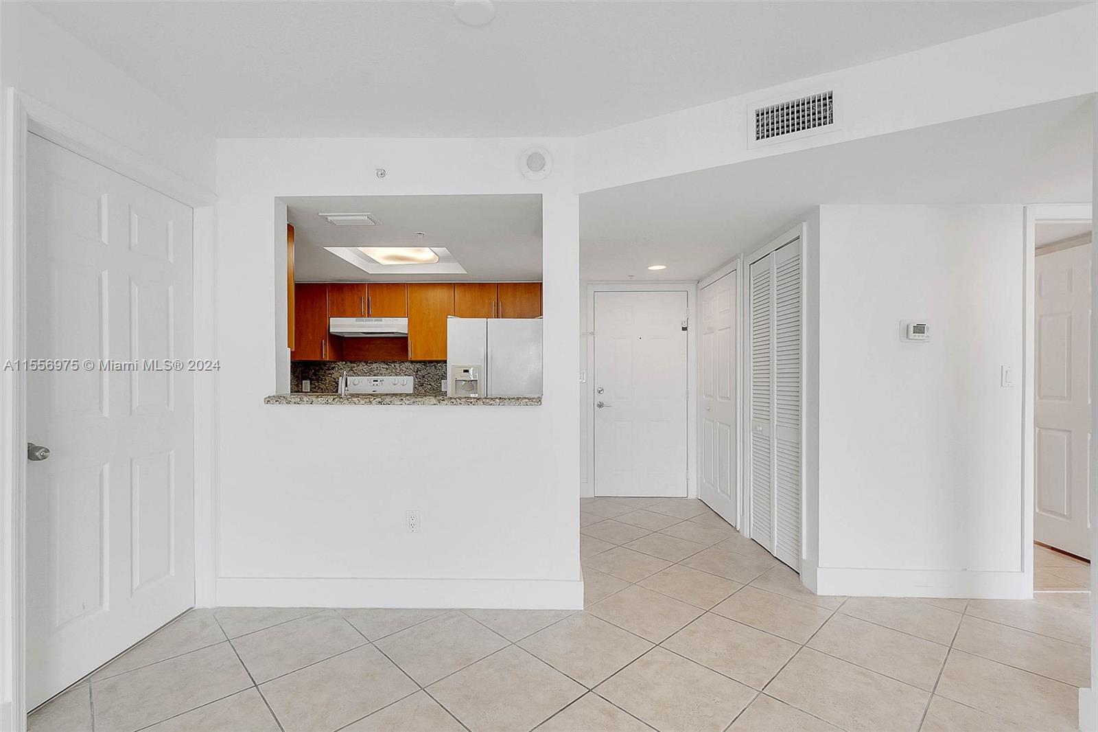 CORAL POINTE CONDO - Residential Lease