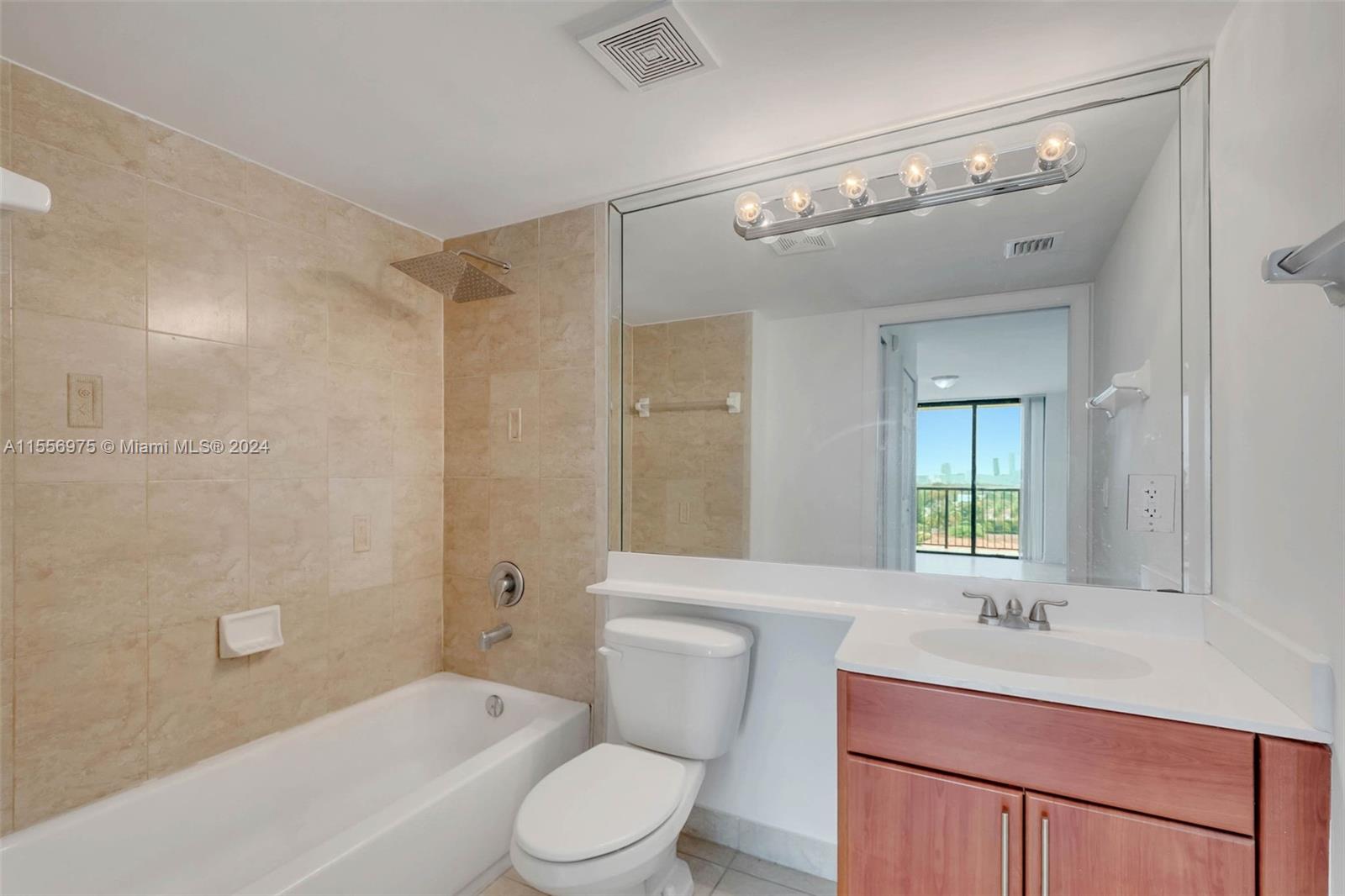 CORAL POINTE CONDO - Residential Lease