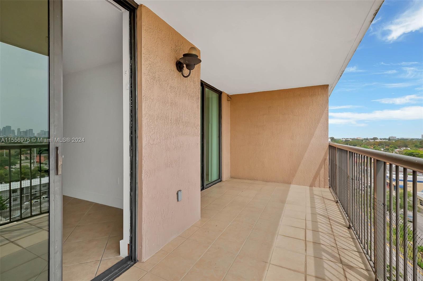 CORAL POINTE CONDO - Residential Lease