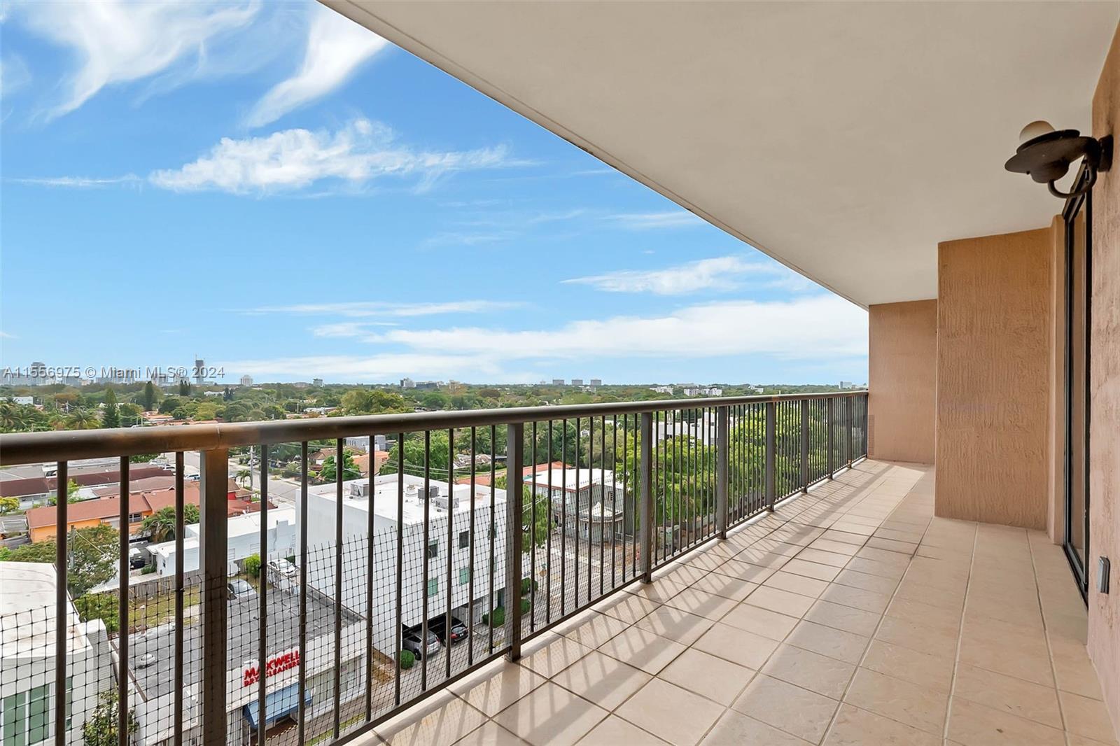 CORAL POINTE CONDO - Residential Lease