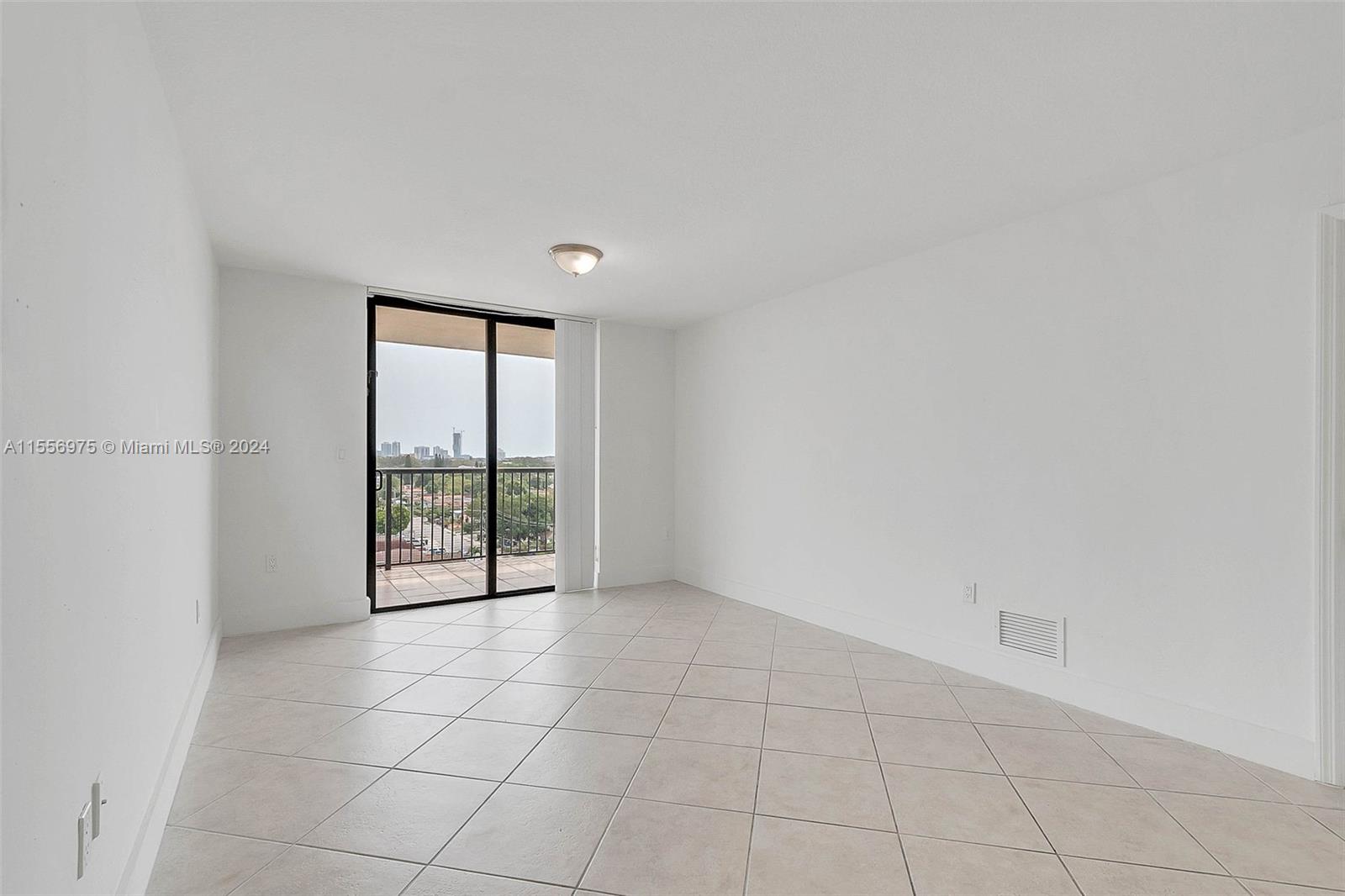 CORAL POINTE CONDO - Residential Lease