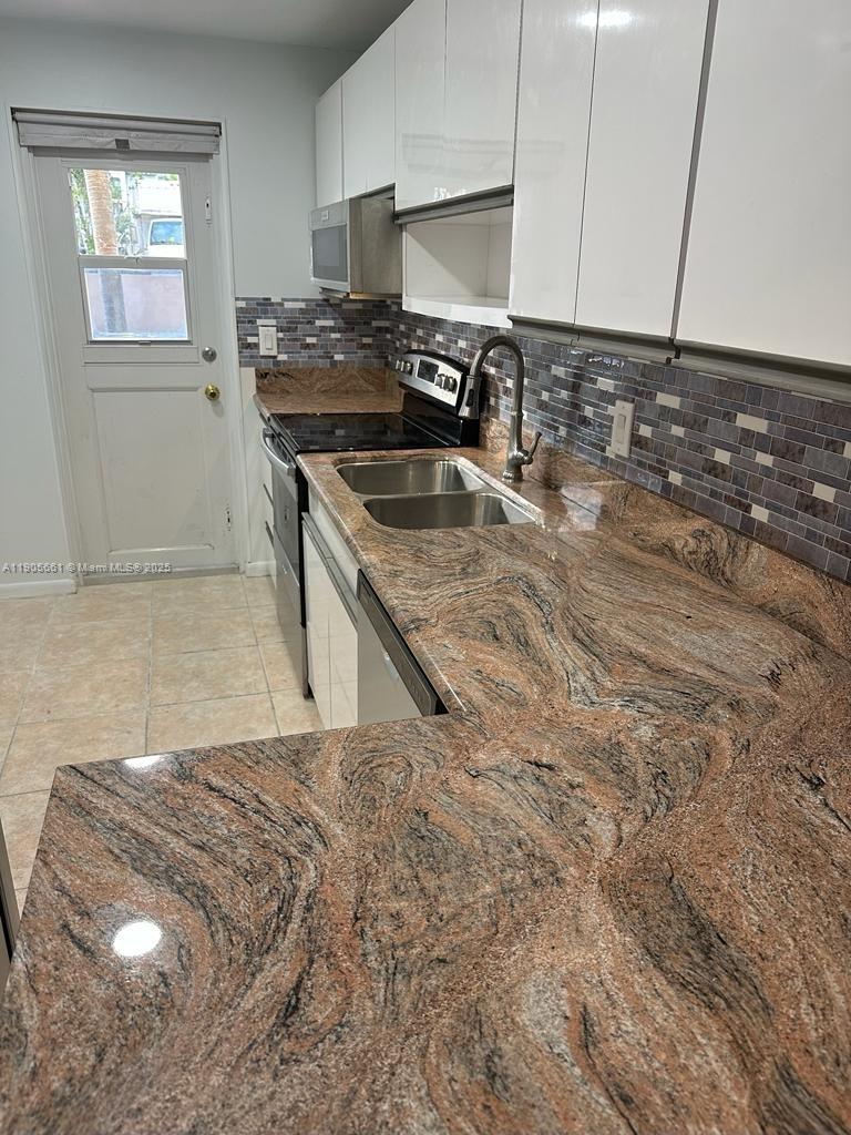 4500 N Federal Hwy 102A