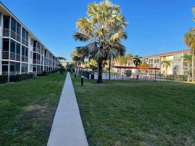 LIGHTHOUSE POINT PLAZA CO - Residential